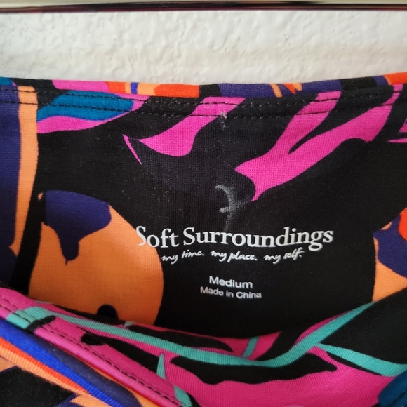 SOFT SURROUNDINGS Leaf Leggings - Picture 3 of 5
